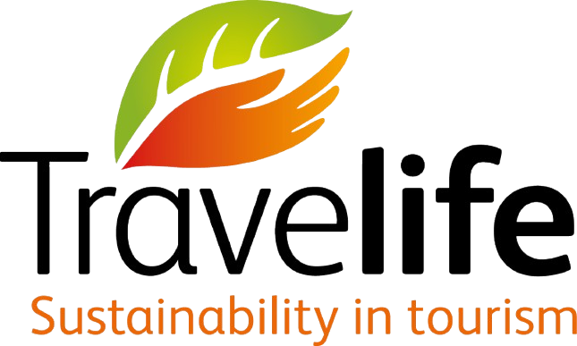 Travel life Logo